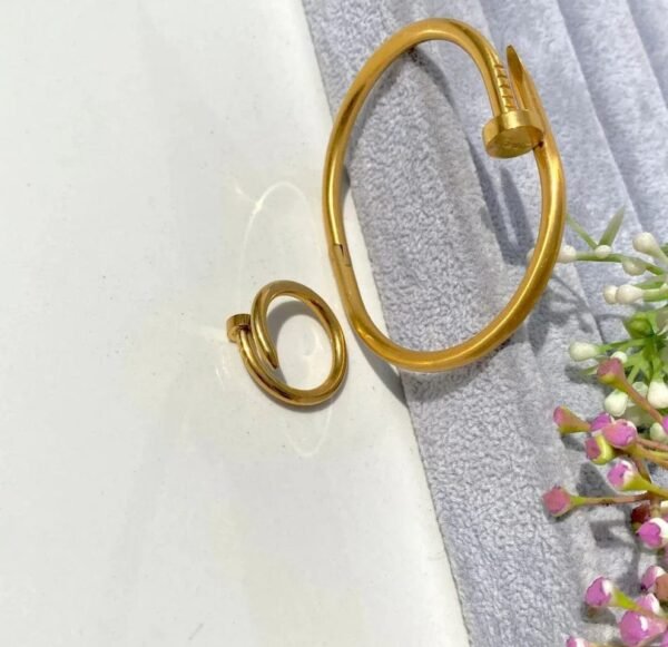 Stainless Steel handcuff & ring set