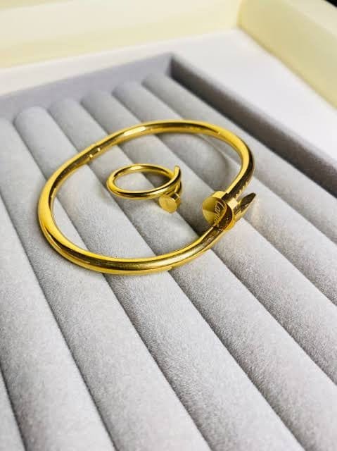 Stainless Steel handcuff & ring set