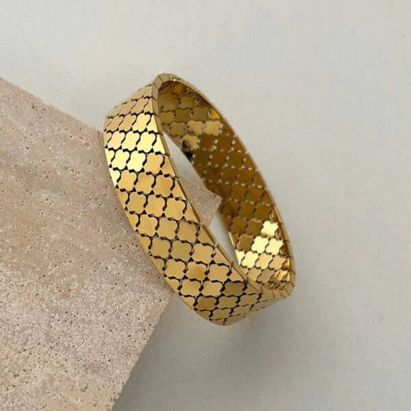 Stainless Steel handcuff price:750